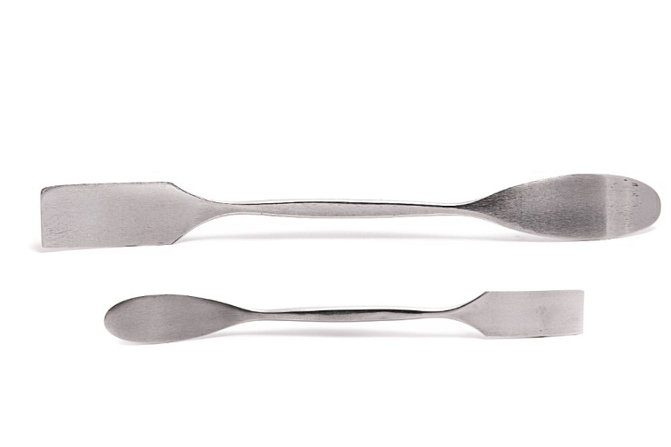 Restaurátorská nanášecí špachtle