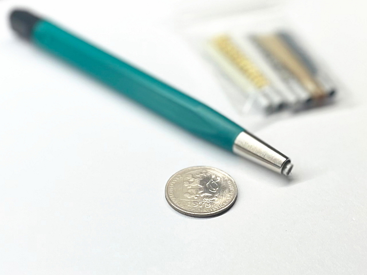 Čistící pero s nástavci