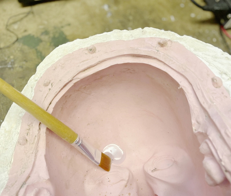 Tekutý separátor PVA