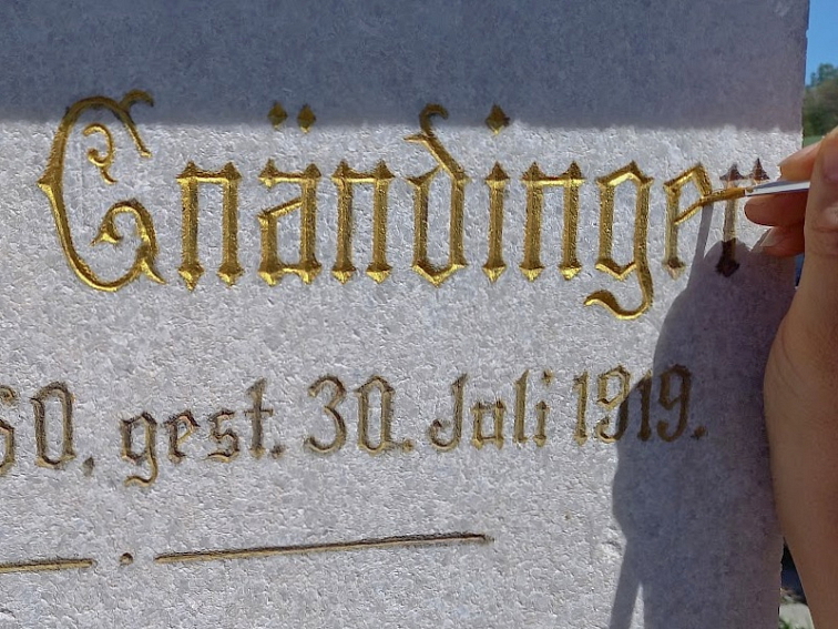 Štětec na písmo "kočičí jazýček"