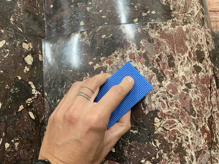 Diamantová brusná houba