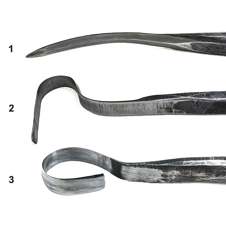 Ručně kovaný háček na křídu