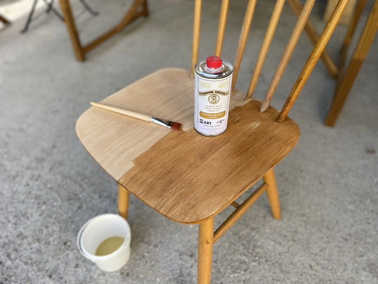 Šelak světlý, politura