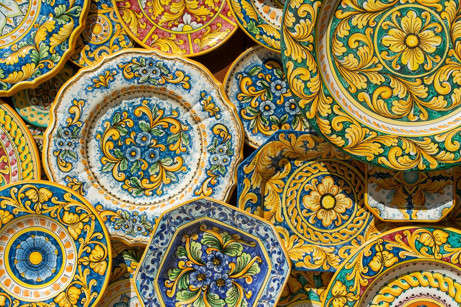 Keramická hlína 24, - bílá „majolika“