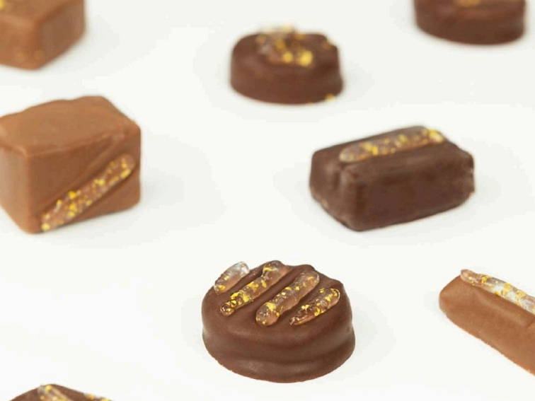 Vločky jedlého zlata 23 kar., MANETTI