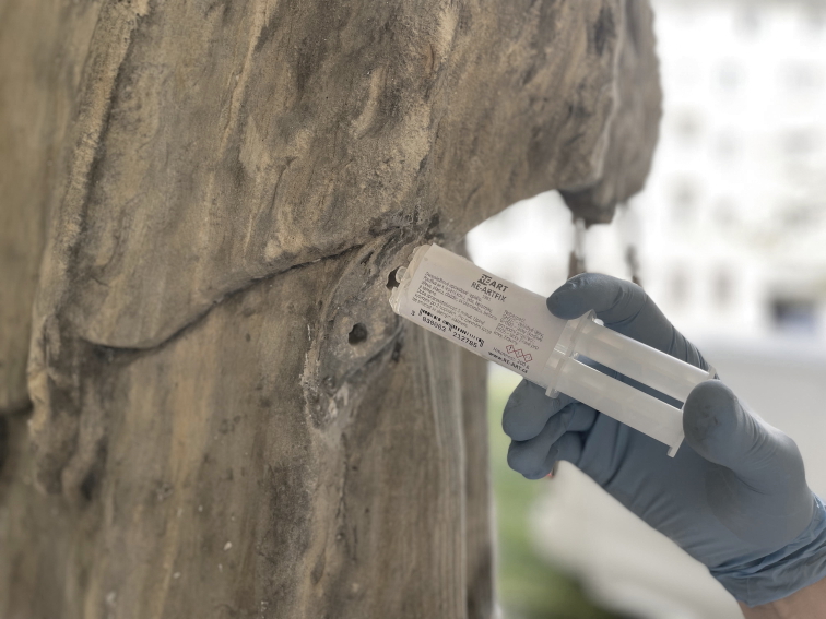 RE-ARTFIX Epoxidové tixotropní lepidlo na kámen, keramiku, dřevo a kov