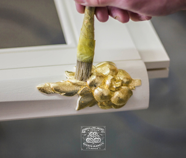 Šelak světlý bez vosku pro ochranu na zlato a metal