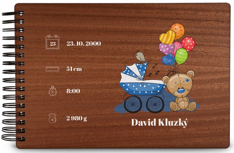 Dřevěné dětské fotoalbum KOČÁR