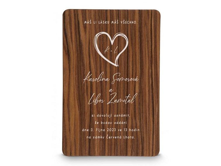 Dřevěné svatební oznámení SRDCE