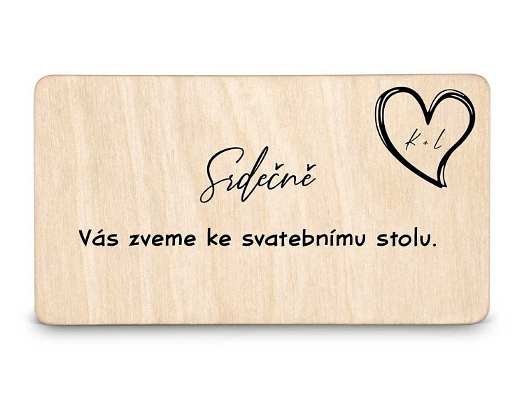 Dřevěná pozvánka ke stolu SRDCE