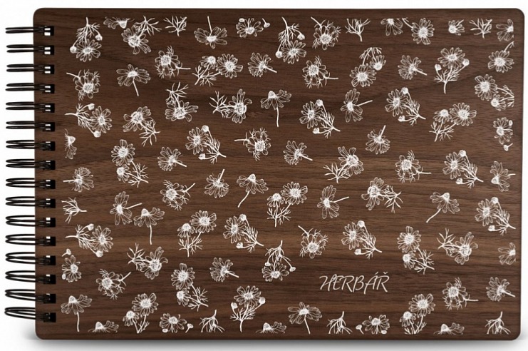 Dřevěné fotoalbum HEŘMÁNEK