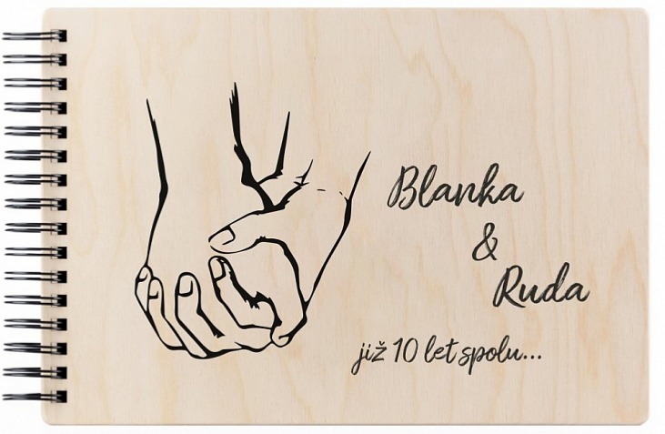 Dřevěné fotoalbum ADULT HANDS