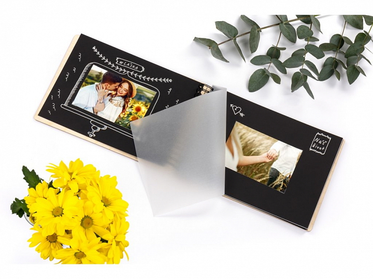 Dřevěné fotoalbum DOTEK