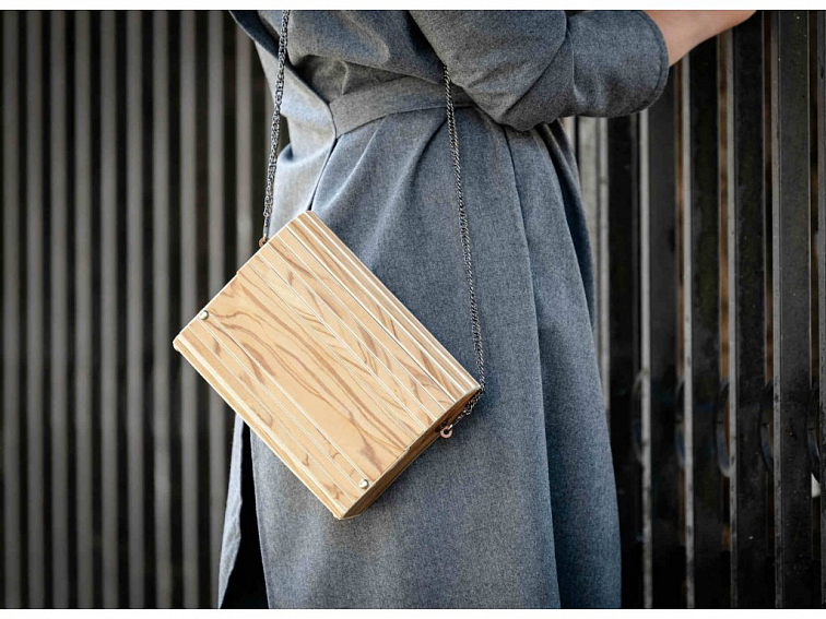 Dřevěná kabelka Bonjour