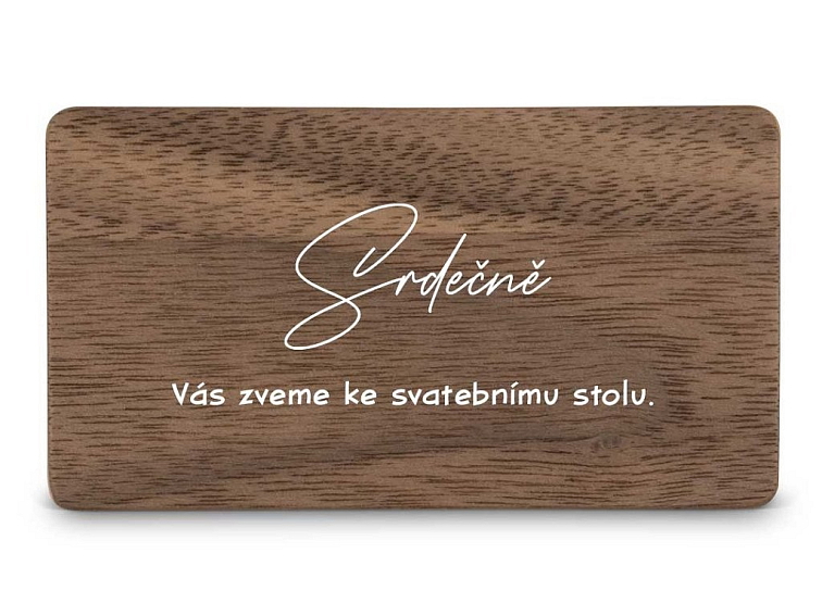 Dřevěná pozvánka ke stolu TEXT