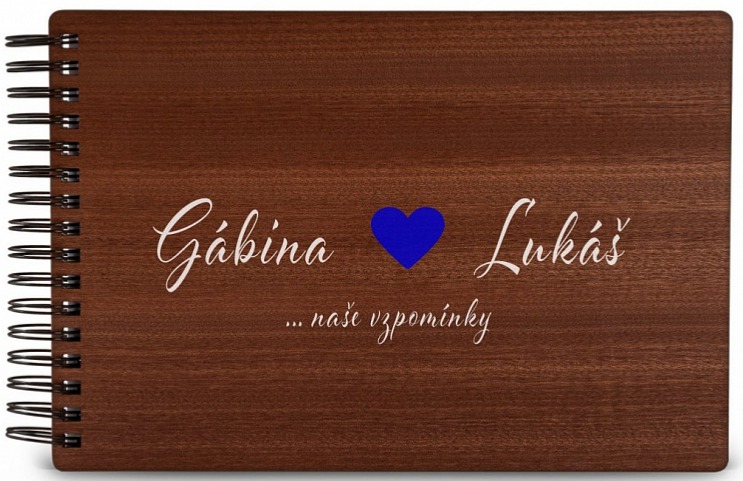 Dřevěné fotoalbum ZAMILOVANÉ SRDCE