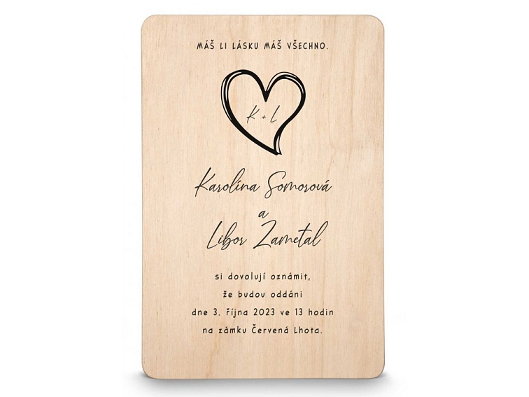 Dřevěné svatební oznámení SRDCE