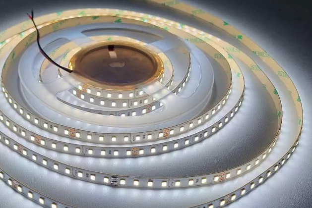 5m PROFI LED pásek 128LED/m SMD2835 9,6W/m studená bílá IP65 24V - vysocesvítivý