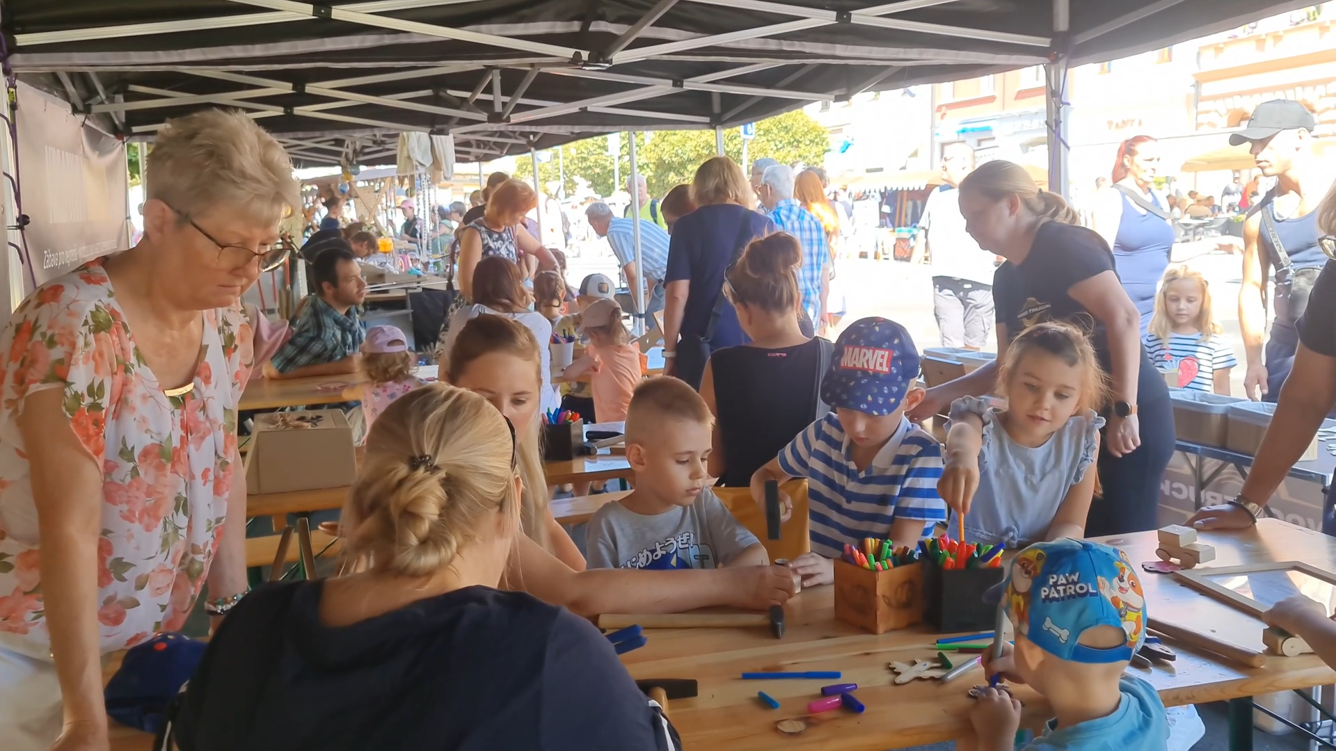 Výroba dřevěných autíček