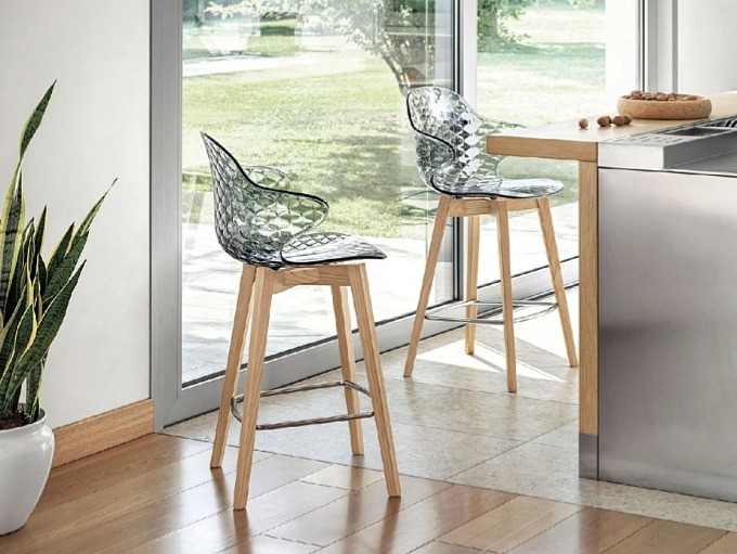 Barová židle Saint Tropez, dřevo, plast, v.65 cm, CS1881