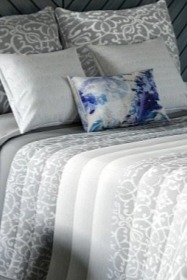 Přehoz na postel Bonnie Grey, šedý, 270x270 cm