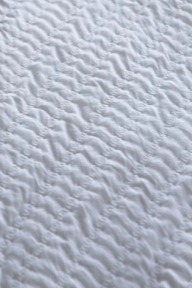 Lehký přehoz Linette White 235x270 cm, bílá, sada s 1 povlakem na polštář 70x50 cm