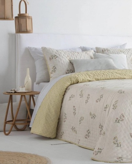 Přehoz na postel Nely Coral, oboustranný, se 2 povlaky na polštáře