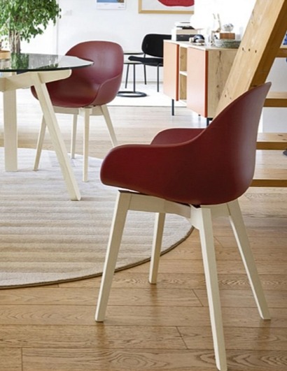 Židle s područkami Academy, plast, dřevo, CB2142