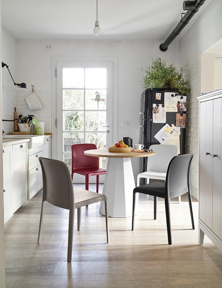 Jídelní židle Bayo, plast, CB1983