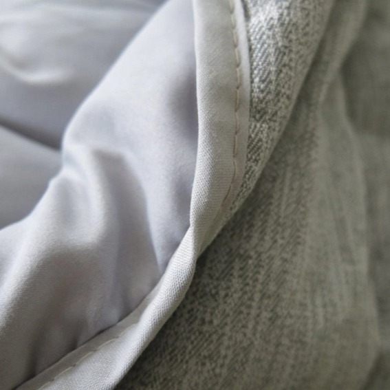 Přehoz na postel Lyra Grey, šedý, 270x270 cm