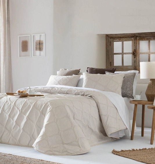 Přehoz na postel Idalia Beige, béžový, sada se 2 povlaky na polštáře 70x50 cm