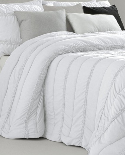 Bílý přehoz Provenza White, 270x270 cm, sada se 2 povlaky na polštáře 70x50 cm