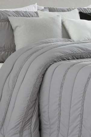 Šedý přehoz Provenza Perla, 250x270 cm, sada se 2 povlaky na polštáře