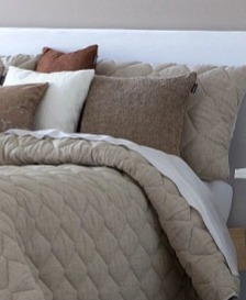 Béžový přehoz Rustik, prošívaný