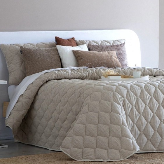 Béžový přehoz Rustik, prošívaný