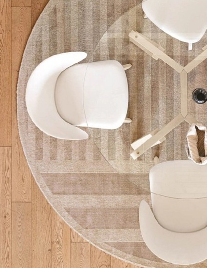 Otočná židle Tuka s područkami, kov, látka, CB2127