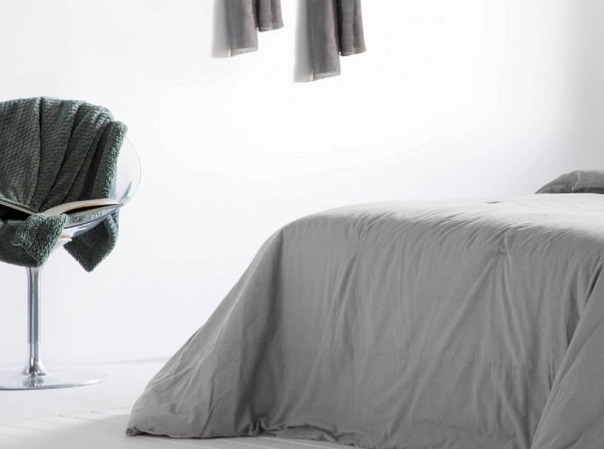 Přehoz na postel Bali Grey, šedý, sada se 2 povlaky na polštáře 70x50 cm