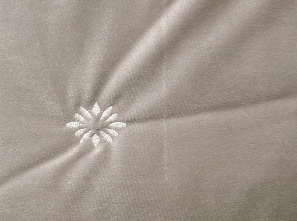 Sametový přehoz Arxy Beige, béžový, se 2 povlaky na polštář 70x50 cm