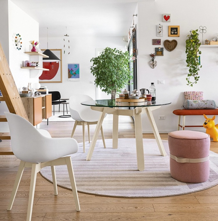 Židle s područkami Academy, plast, dřevo, CB2142