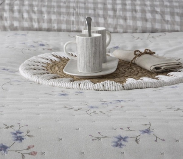 Oboustranný přehoz Aurora Blue, 235x270 cm, se 2 povlaky na polštář