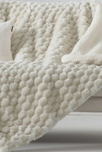 Béžový přehoz Margot Beige, 240x220 cm