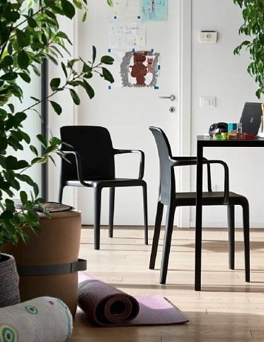 Jídelní židle Bayo s područkami, plast, CB2119