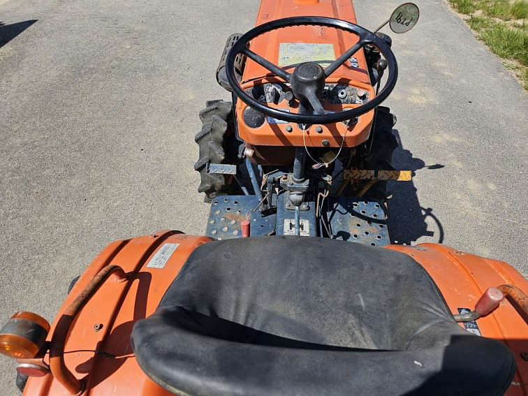 Malotraktor Kubota B7001 4x4