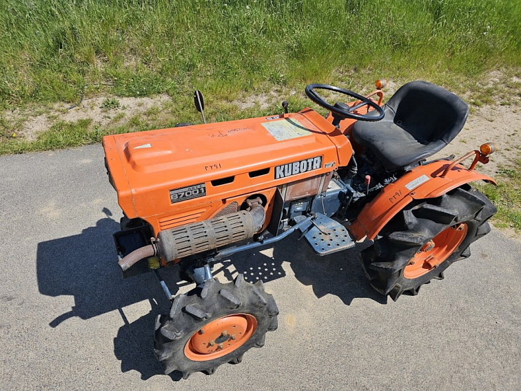 Malotraktor Kubota B7001 4x4
