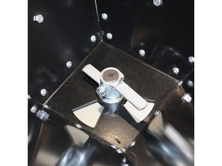 Rozmetadlo hnojiv a posypu tažené 200 l