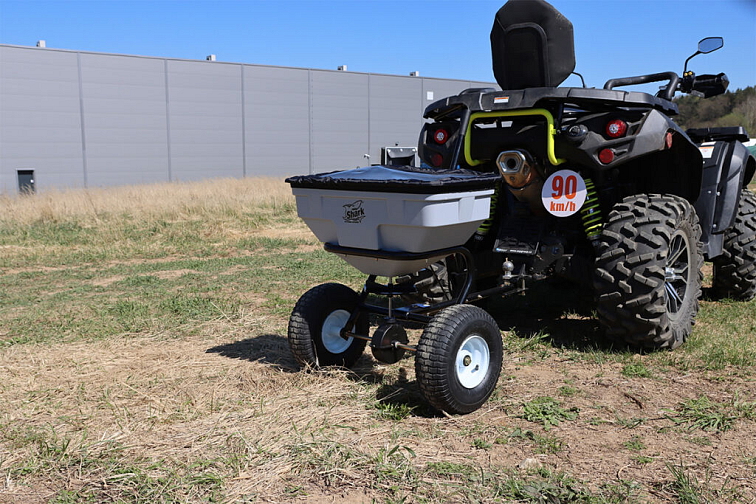 Tažené rozmetadlo za malotraktor 60 kg