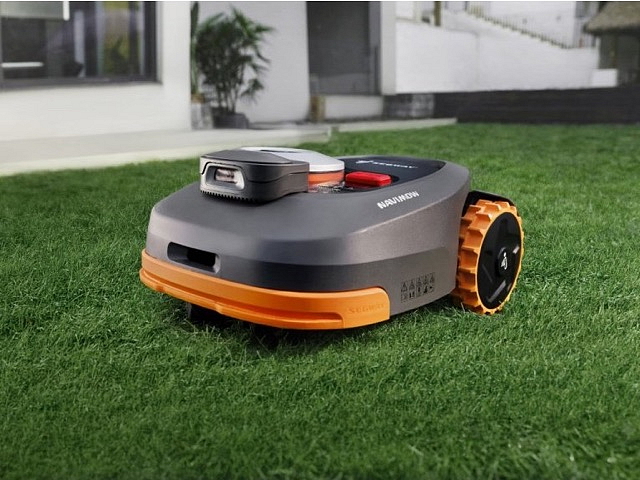 Segway Navimow - CES 2024