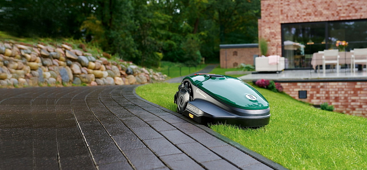Robotická sekačka Robomow RKS800