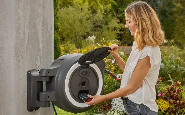 Akumulátorový nástěnný box na hadici PowerRoll XL bez akumulátoru, 35 m, bílý, SÓLO