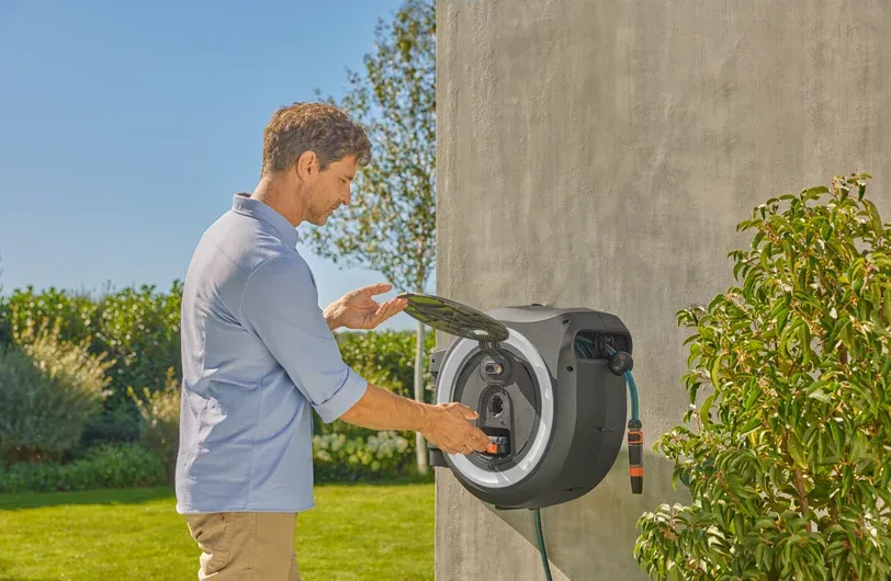 Akumulátorový nástěnný box na hadici PowerRoll XL - sada, 35 m, bílý